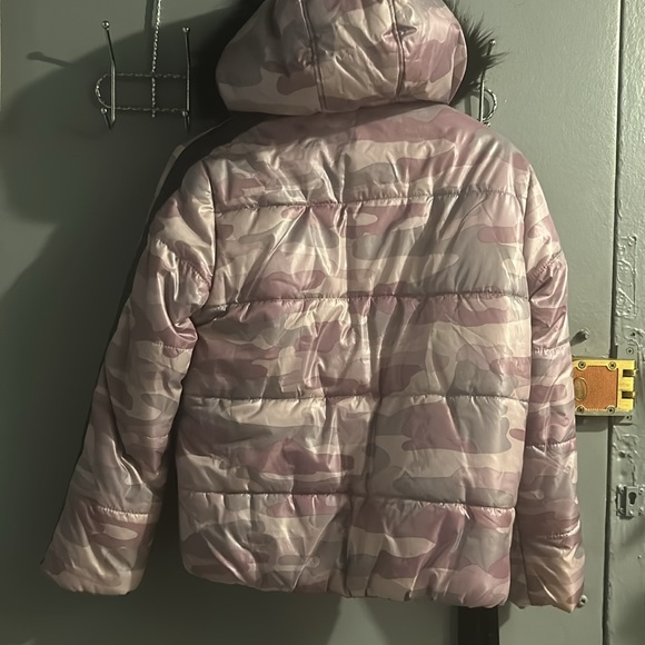 Coat - Picture 2 of 3